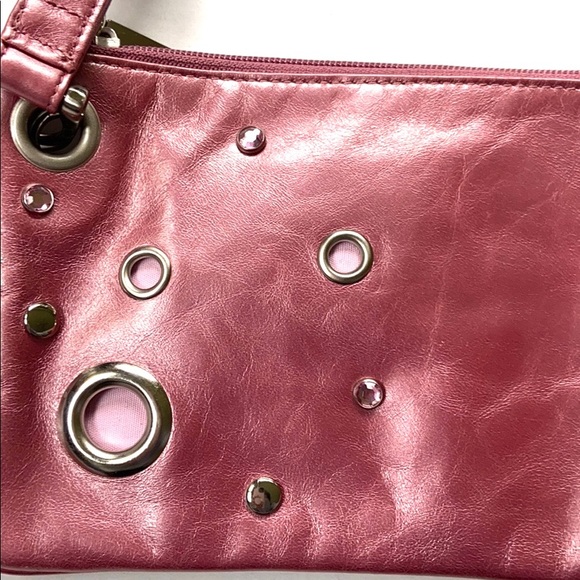 EUC HOBO International leather wristlet - Picture 3 of 8